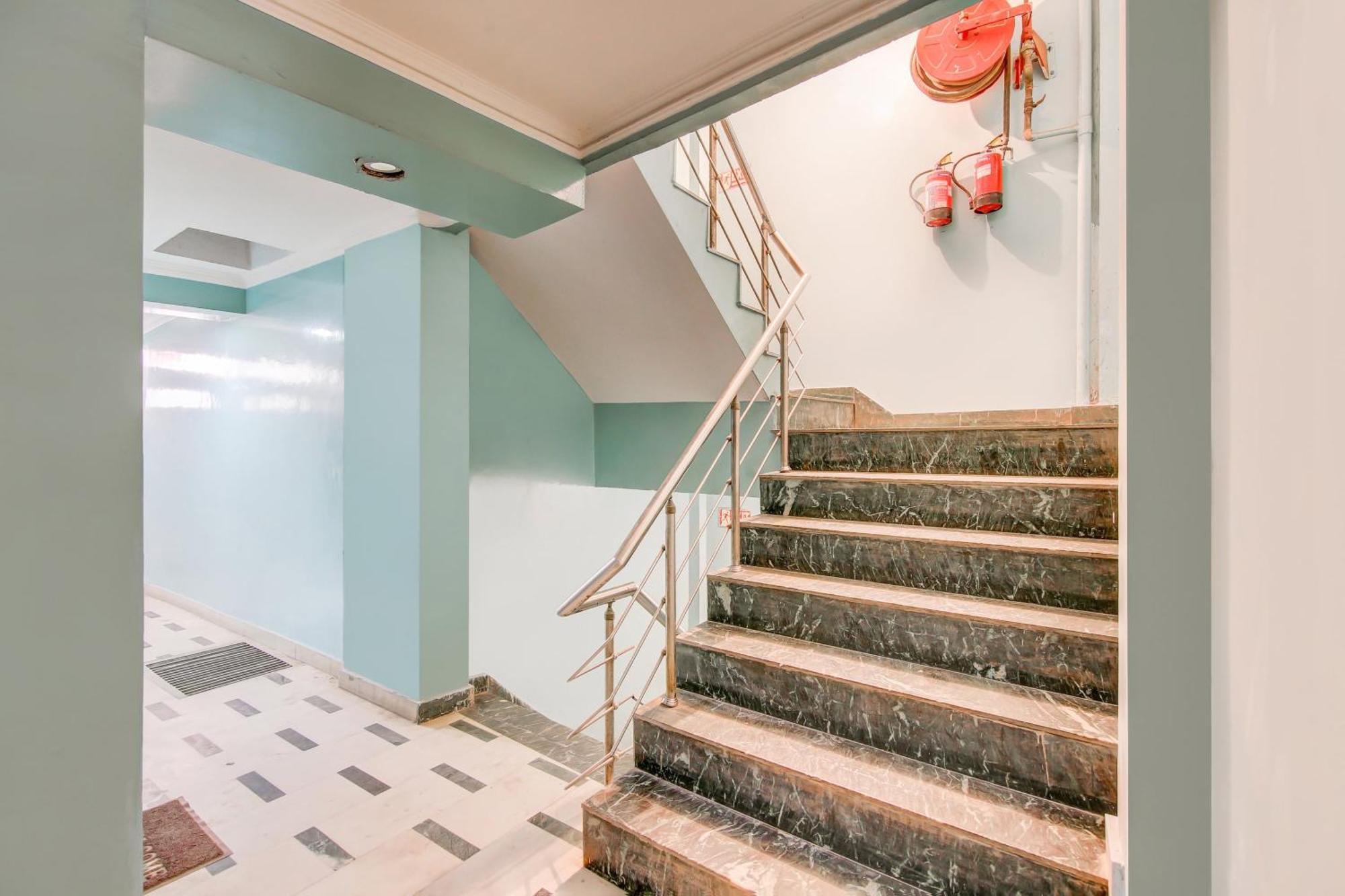 Hotel Neha Inn نيودلهي المظهر الخارجي الصورة